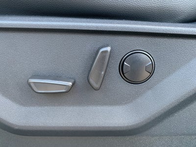2027 Ford Super Duty F-350 SRW LARIAT