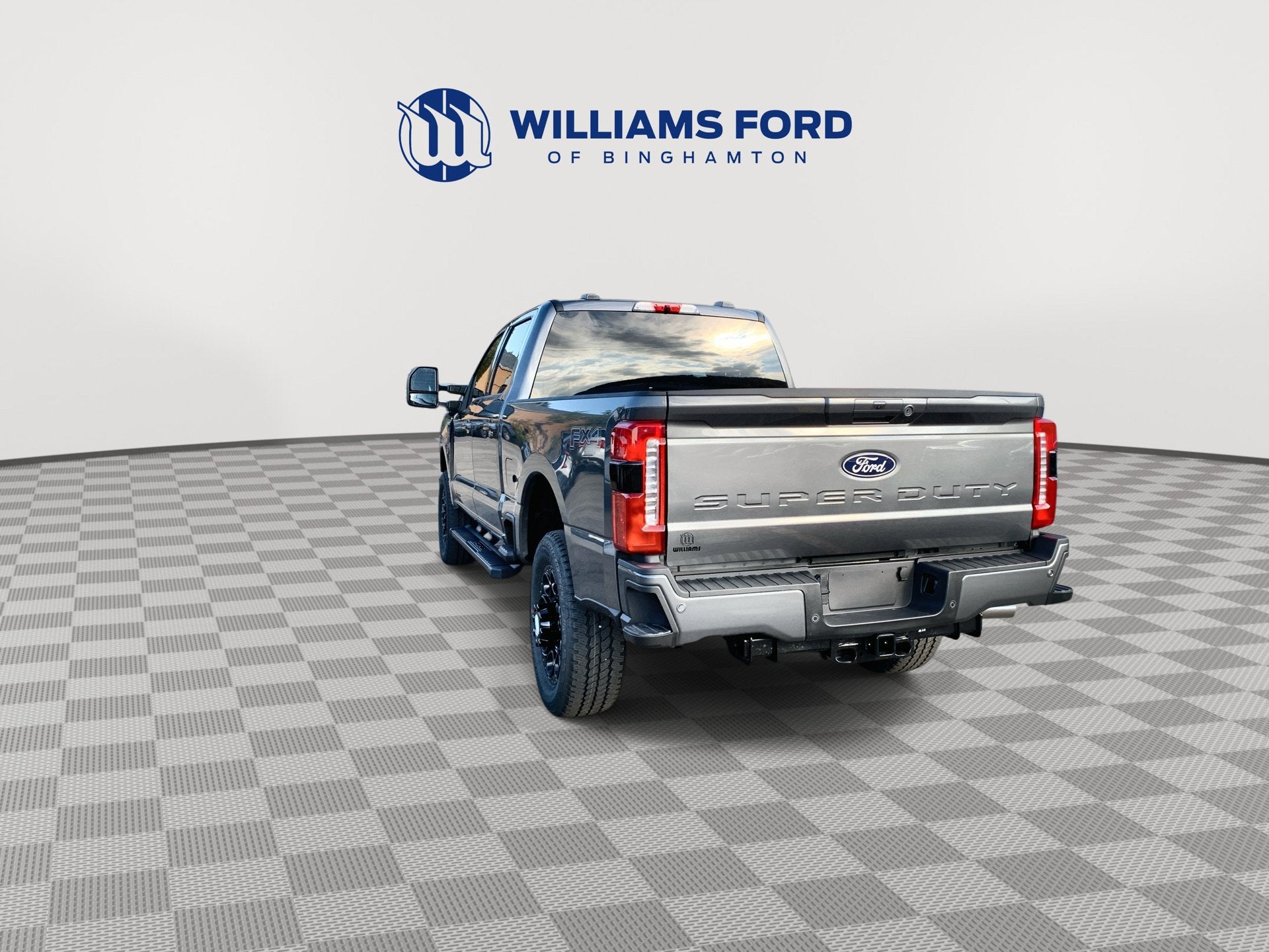 2027 Ford Super Duty F-350 SRW LARIAT