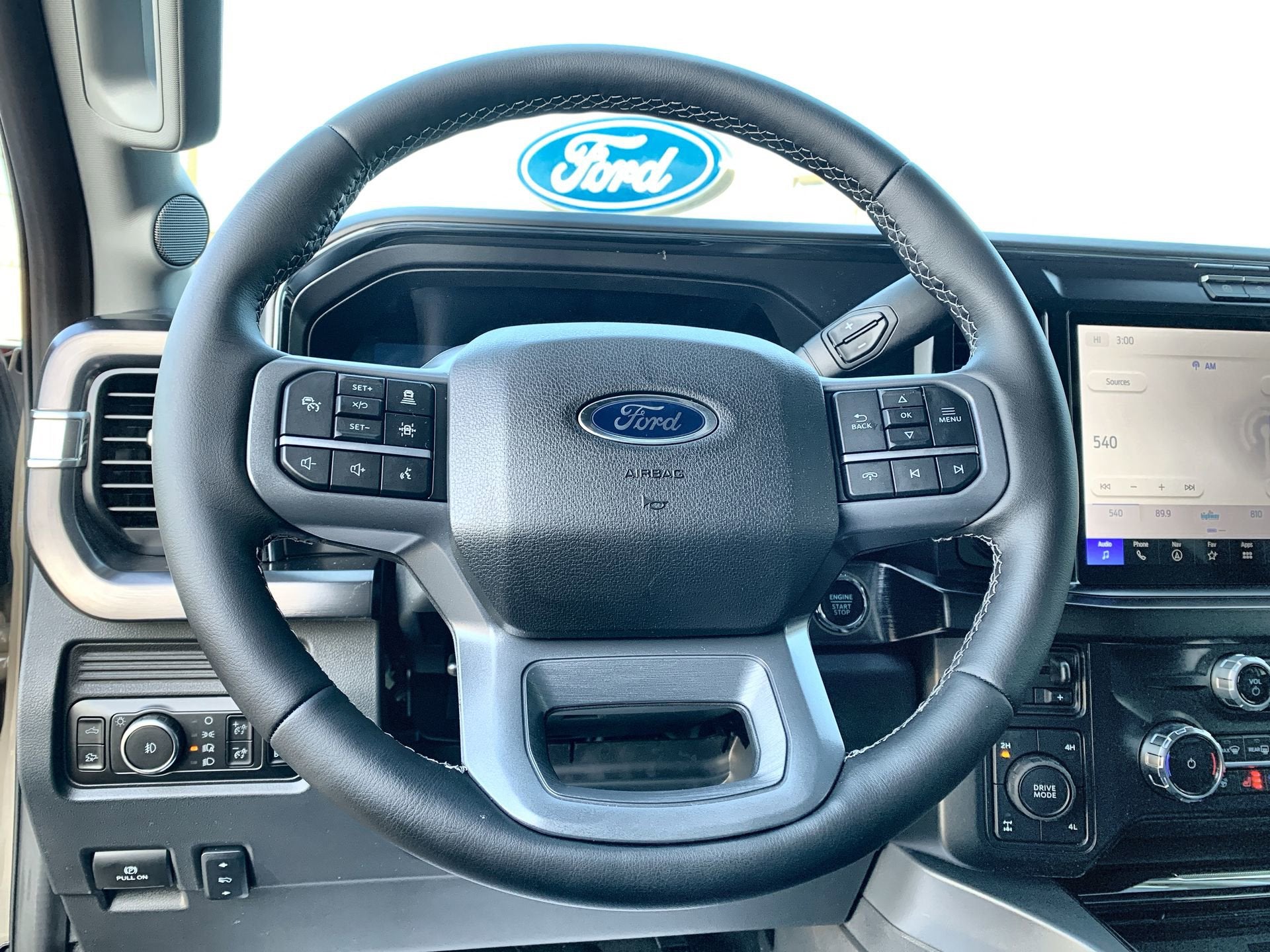 2026 Ford Super Duty F-350 SRW LARIAT