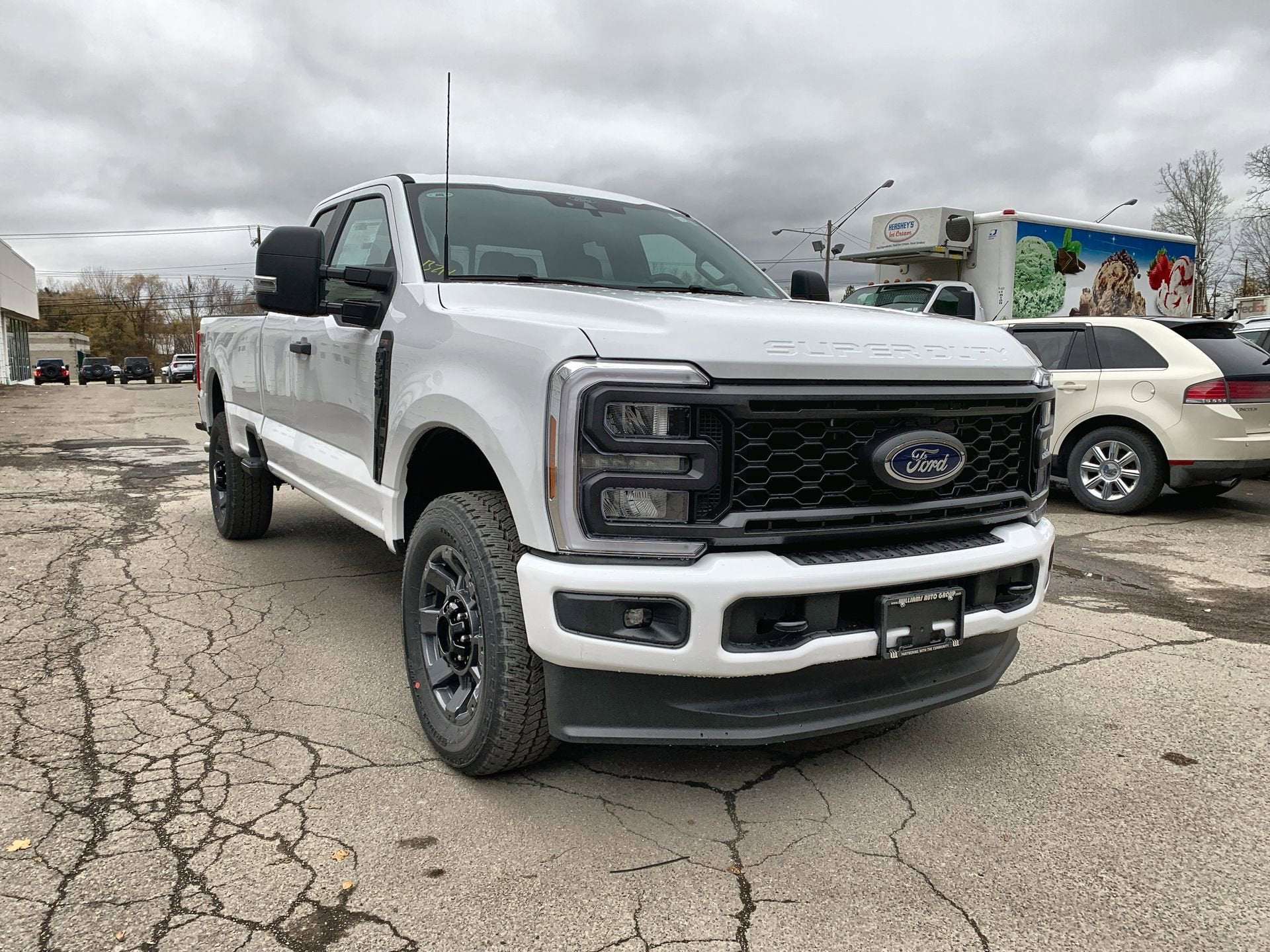 2026 Ford Super Duty F-350 SRW XL