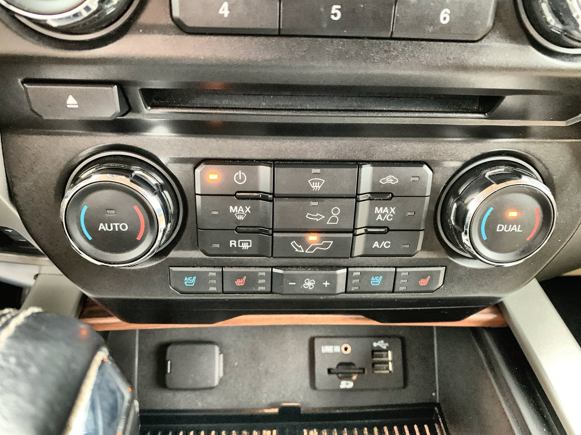 2015 Ford F-150 Lariat