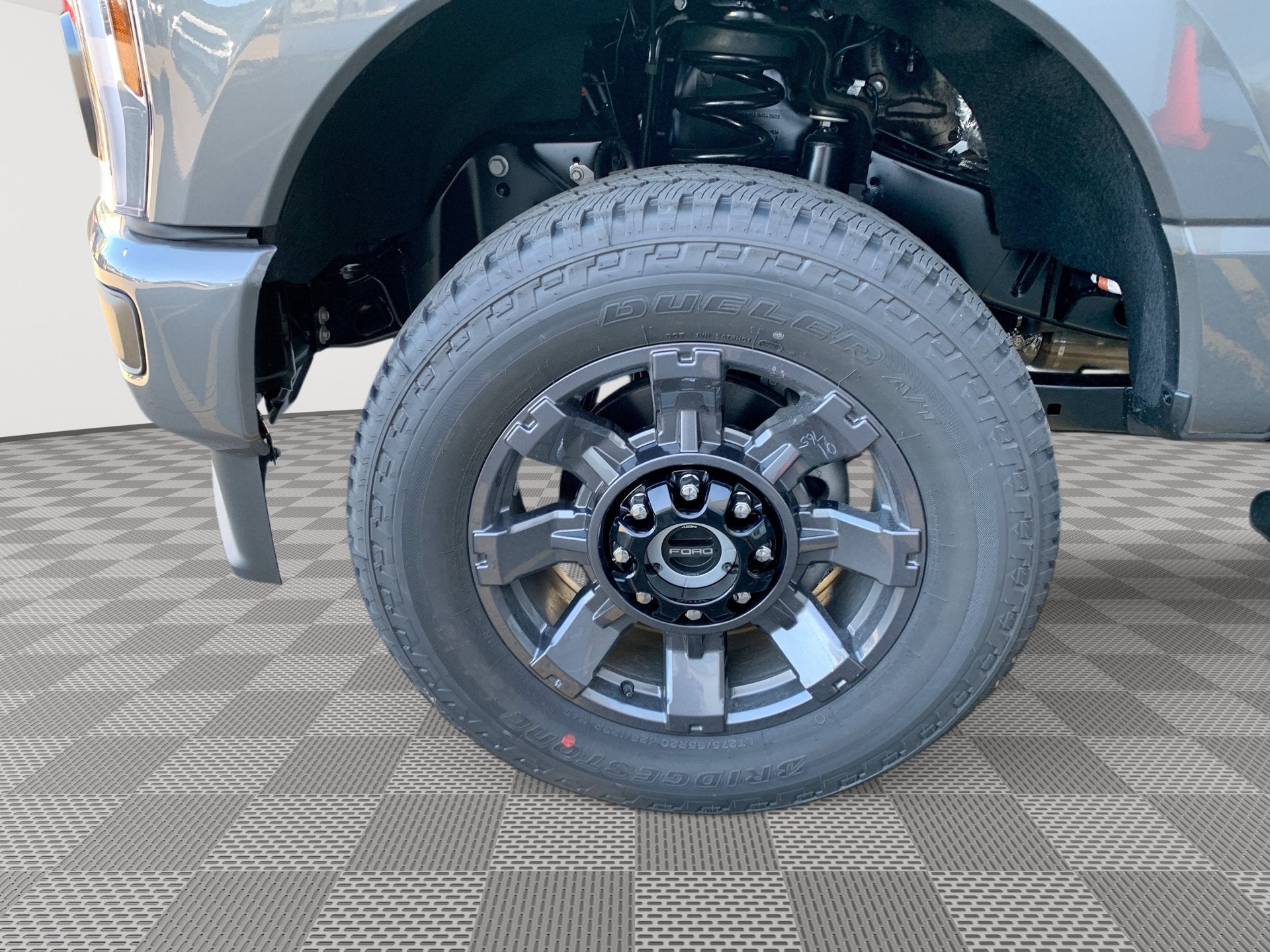 2027 Ford Super Duty F-350 SRW XL