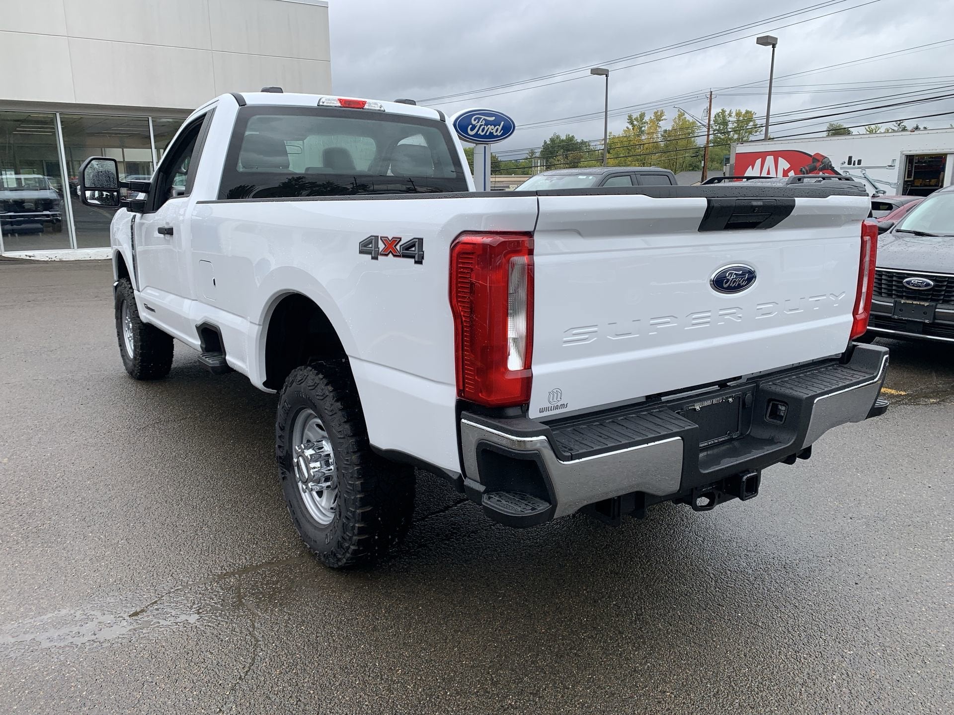 2026 Ford Super Duty F-350 SRW XL