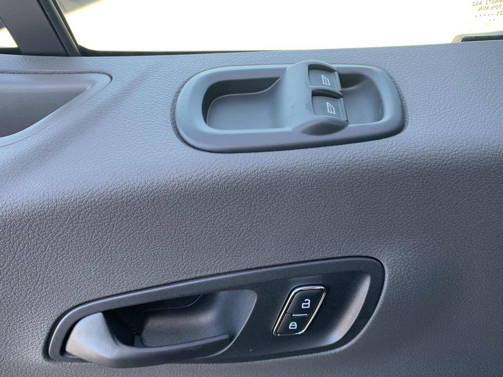 2025 Ford Transit Cargo Van Base