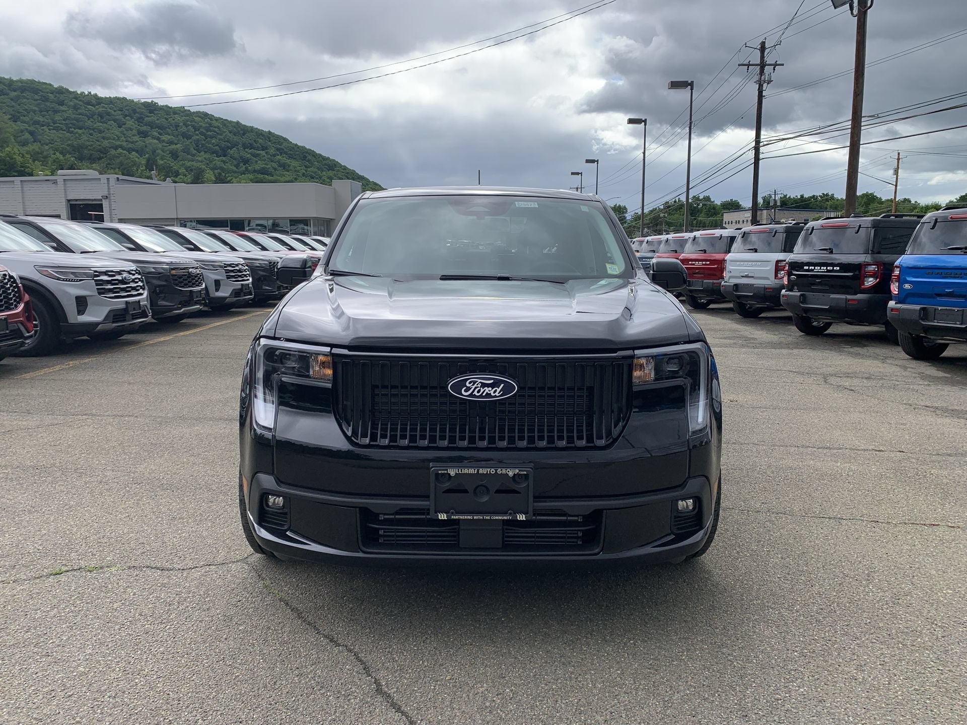 2026 Ford Maverick Lobo Standard