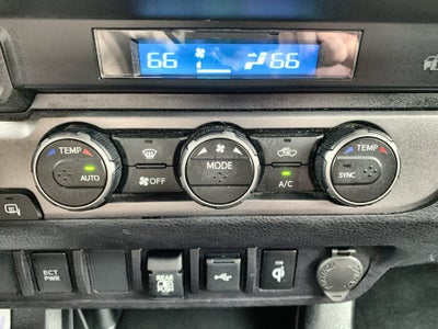 2022 Toyota Tacoma 4WD TRD Off Road