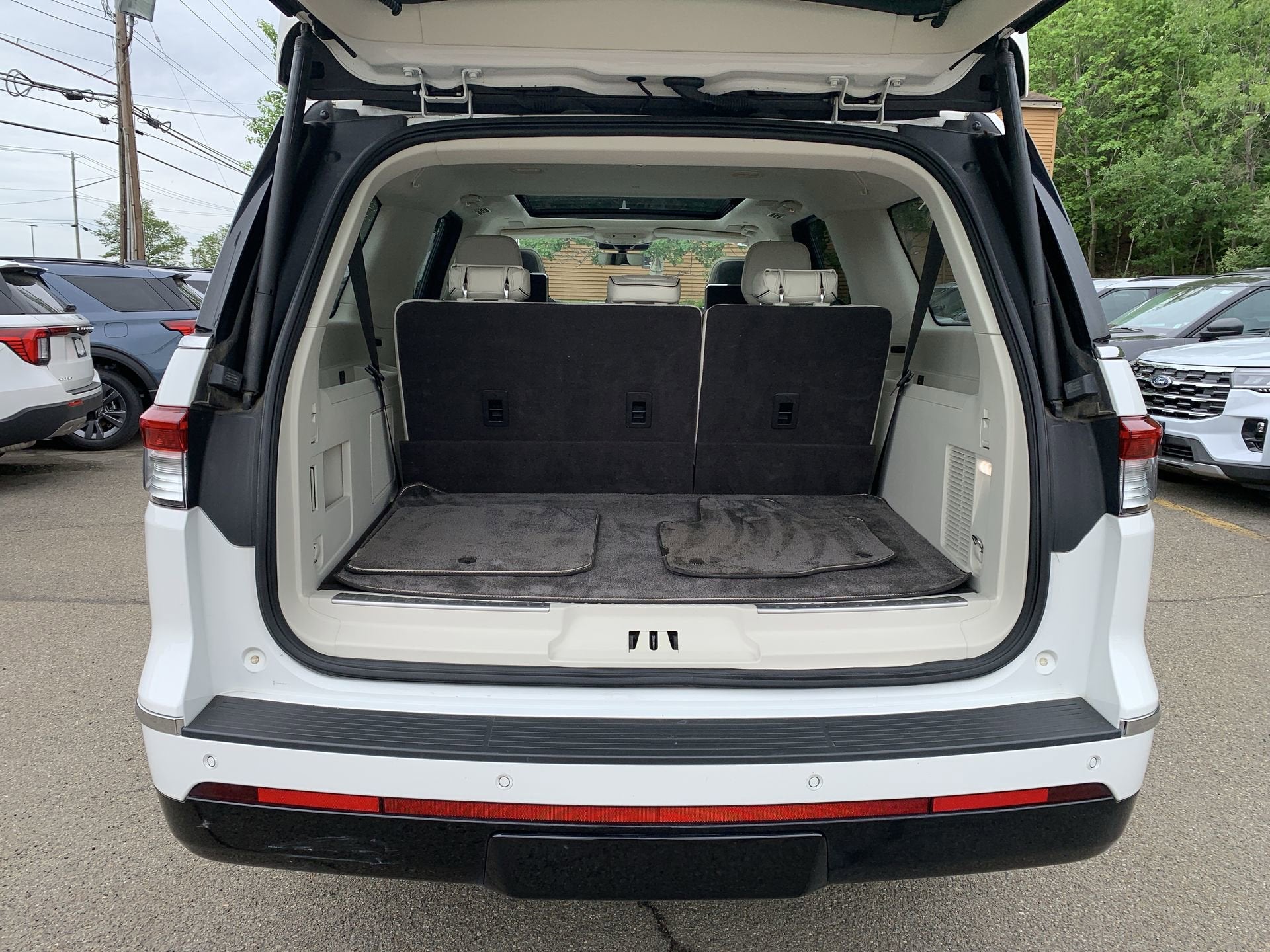 2023 Lincoln Navigator L Black Label