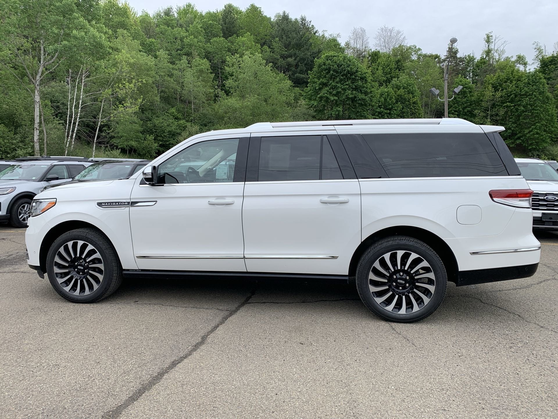 2023 Lincoln Navigator L Black Label