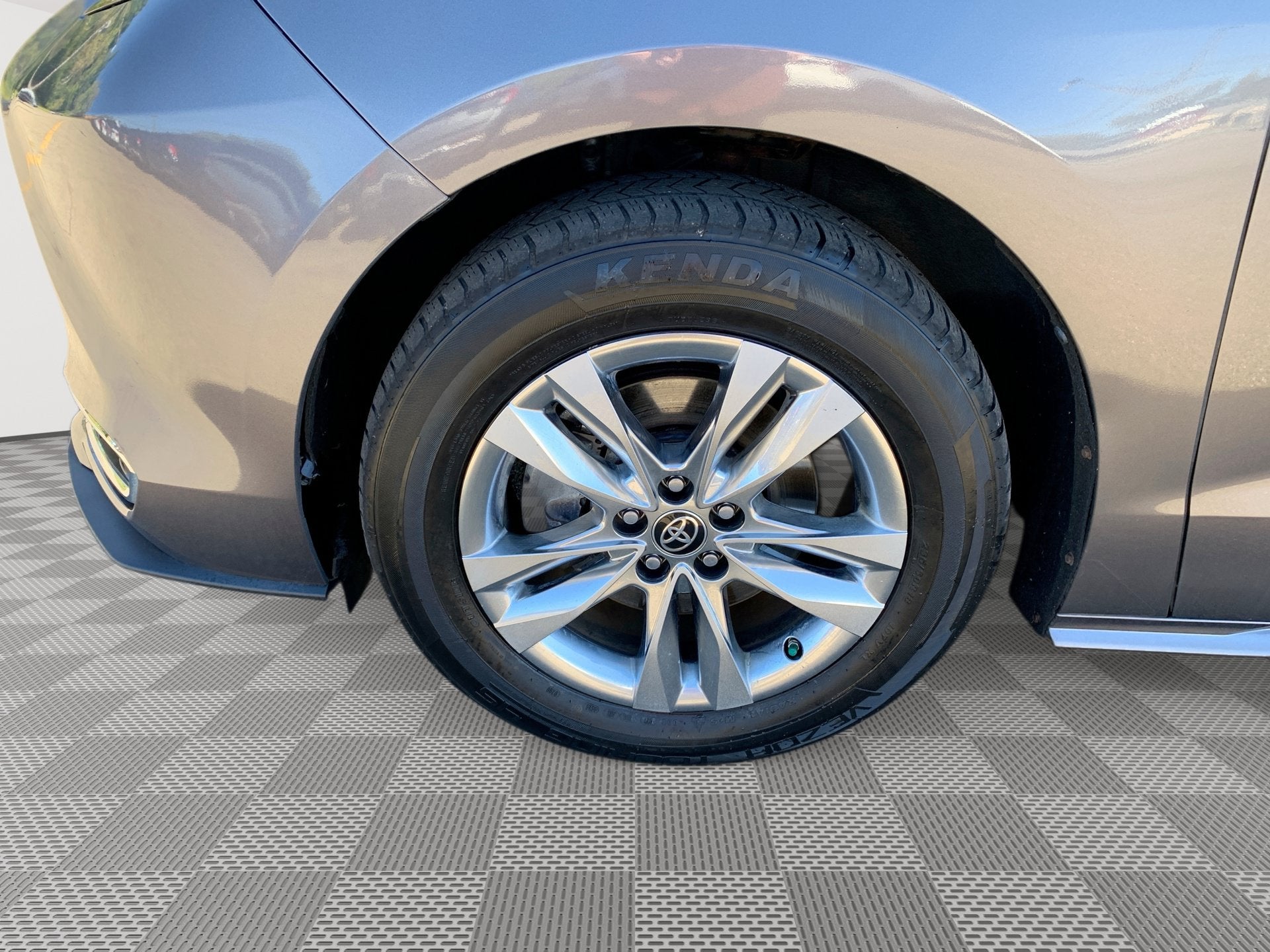 2022 Toyota Sienna XLE