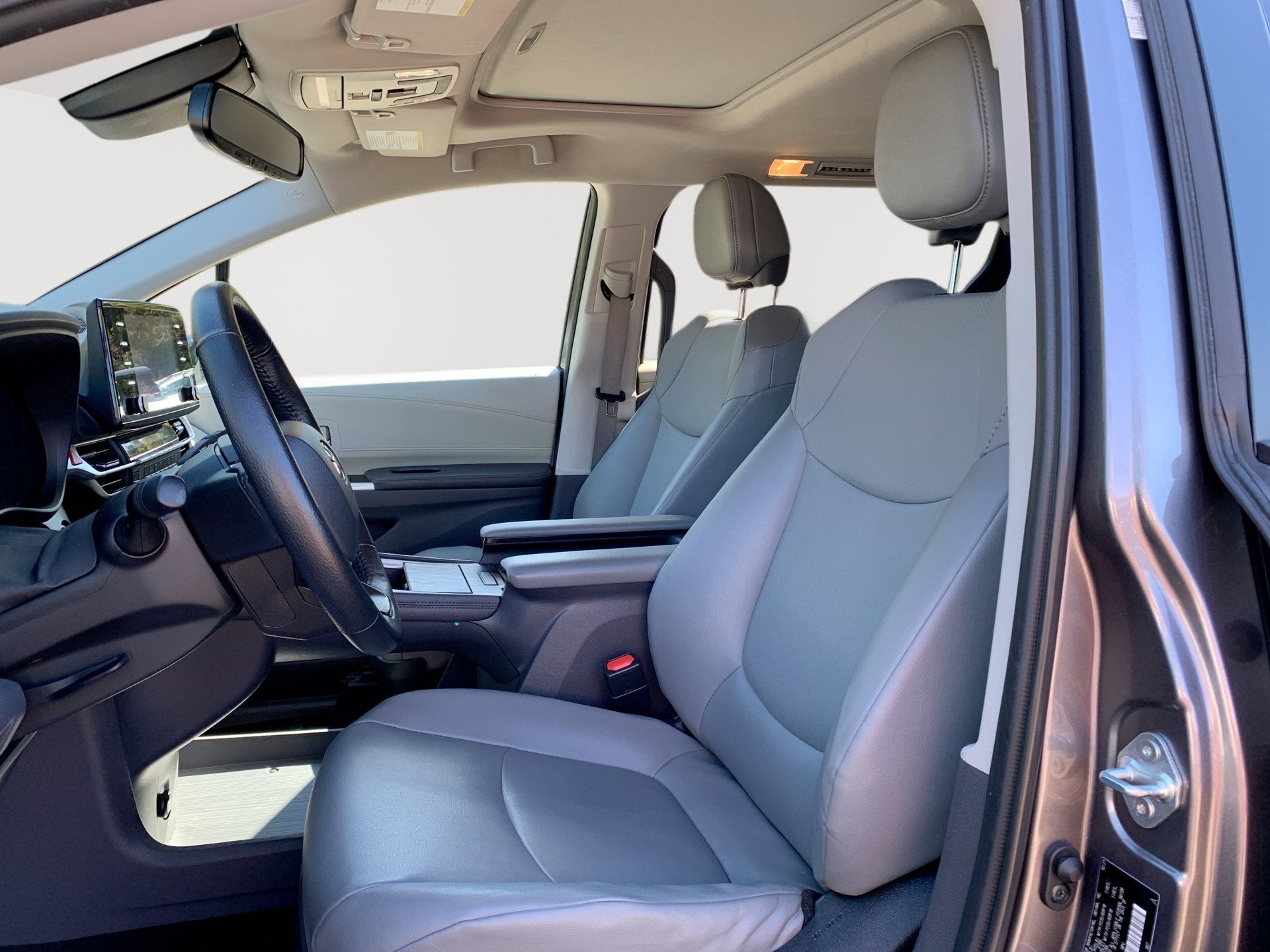 2022 Toyota Sienna XLE