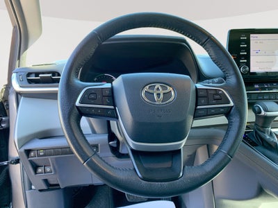 2022 Toyota Sienna XLE