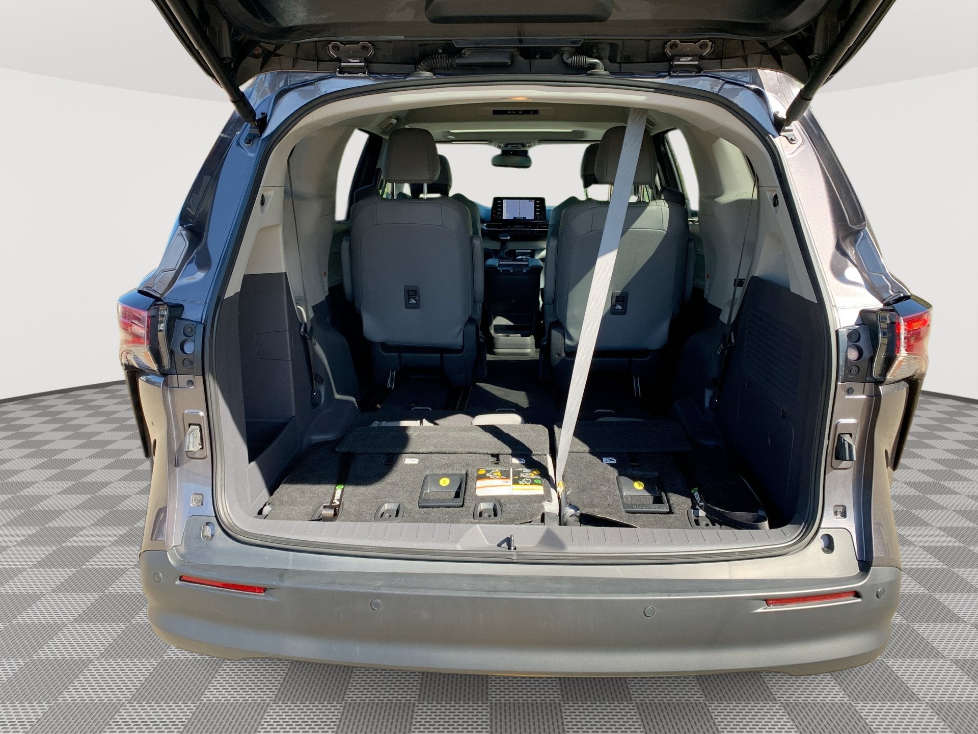 2022 Toyota Sienna XLE