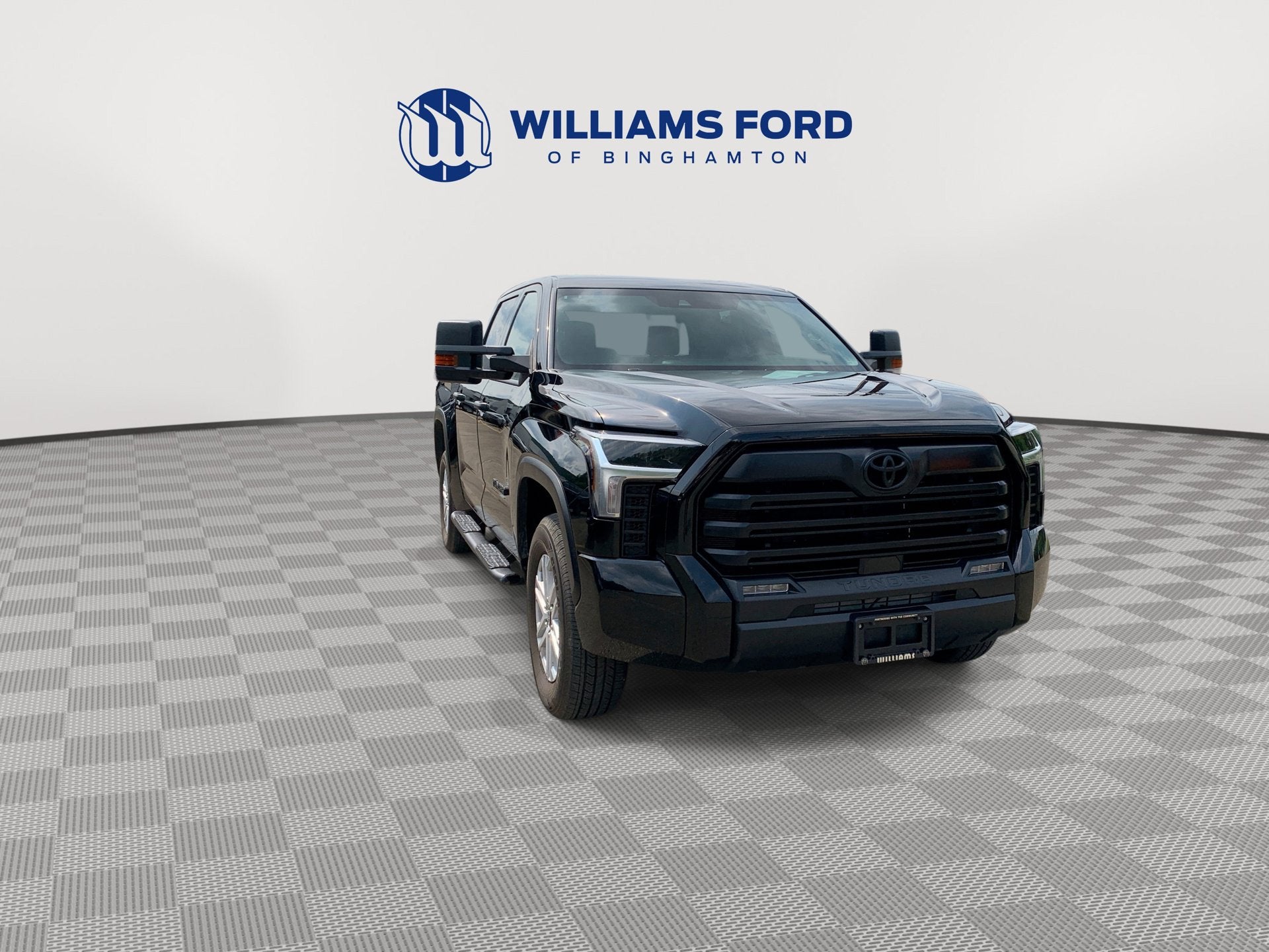 2025 Toyota Tundra 4WD SR5