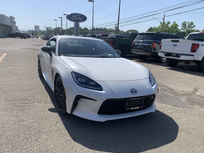 2025 Toyota GR86 Premium