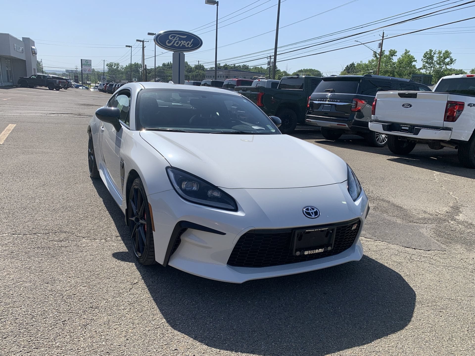 2025 Toyota GR86 Premium