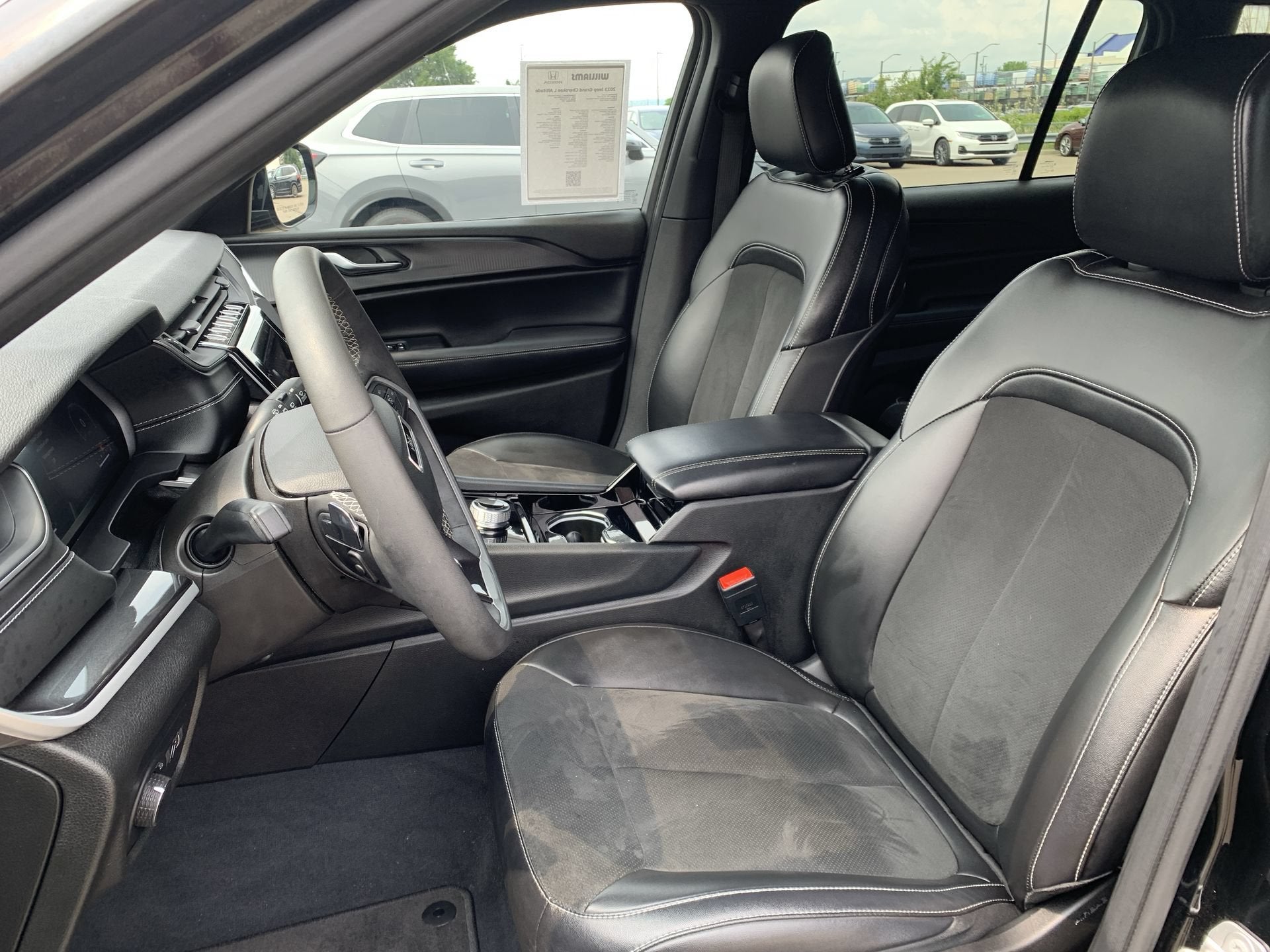 2023 Jeep Grand Cherokee L Altitude