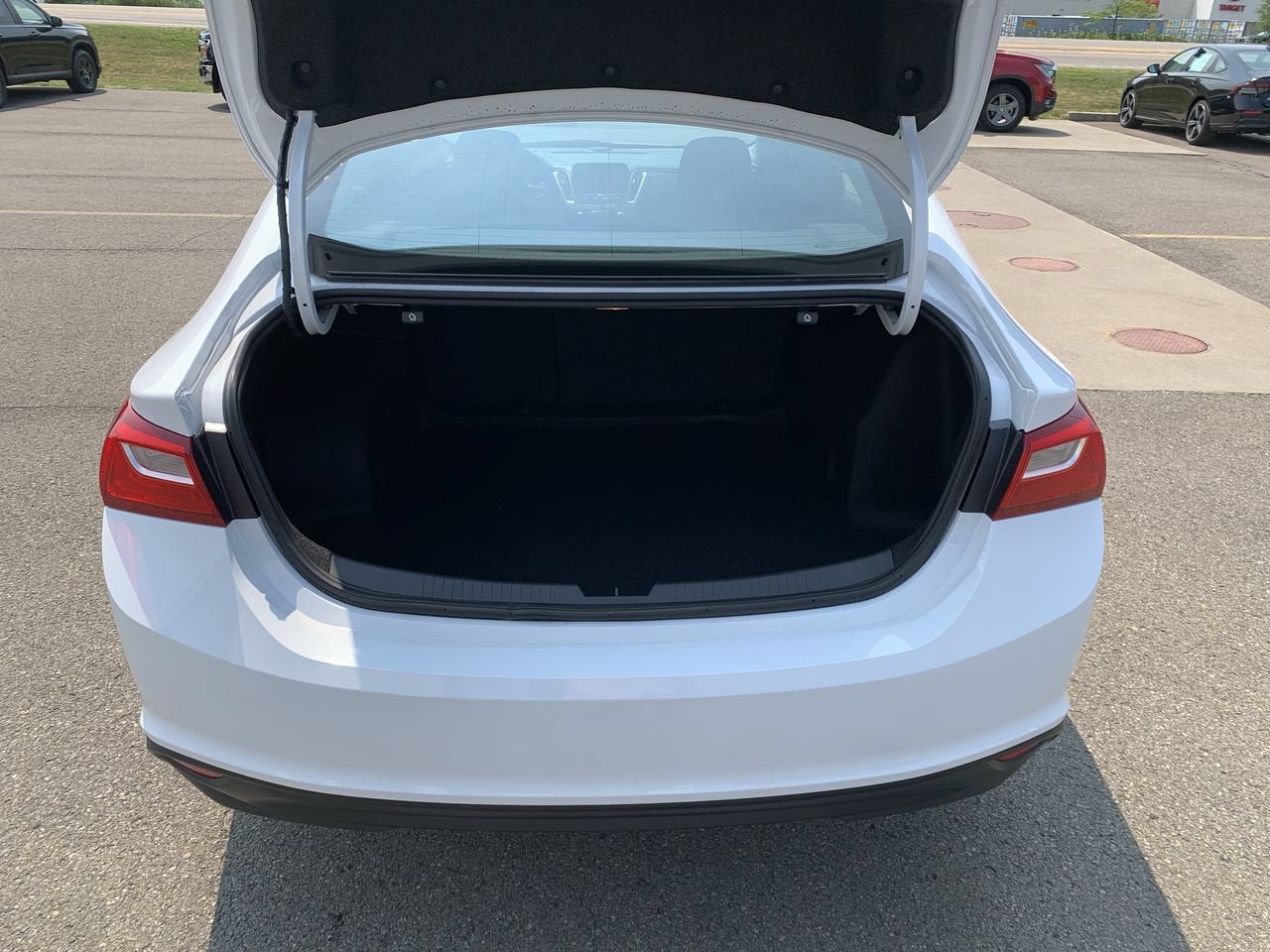 2024 Chevrolet Malibu LS