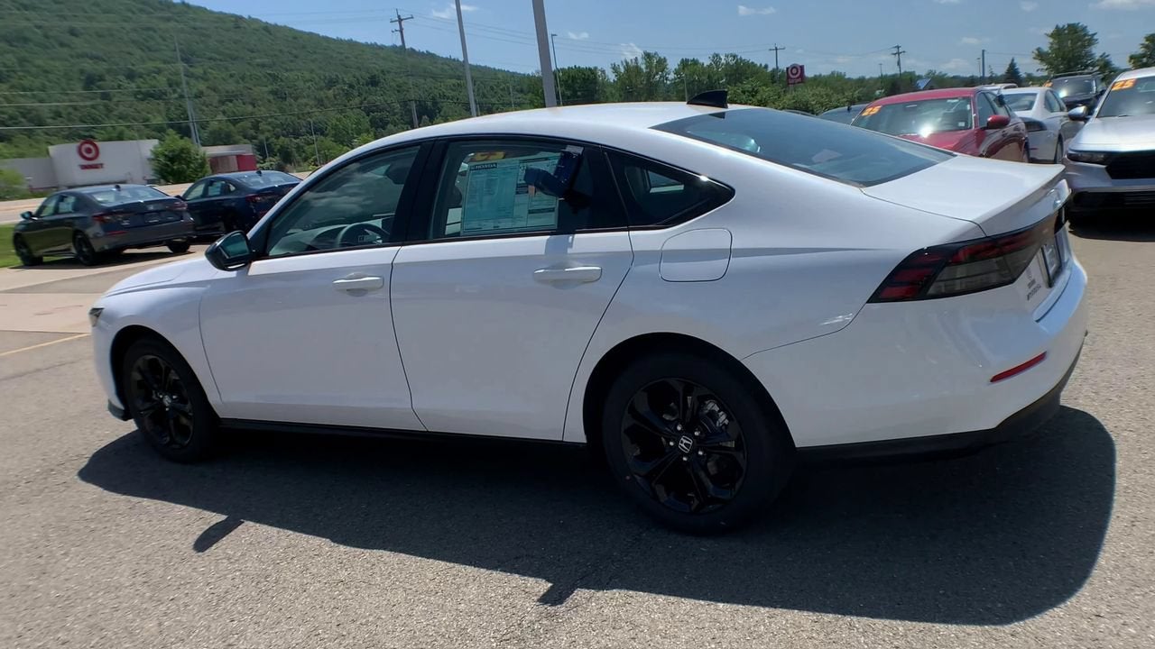 2025 Honda Accord Sedan SE