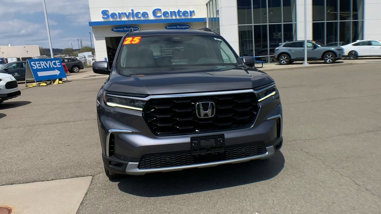 2025 Honda Pilot Touring
