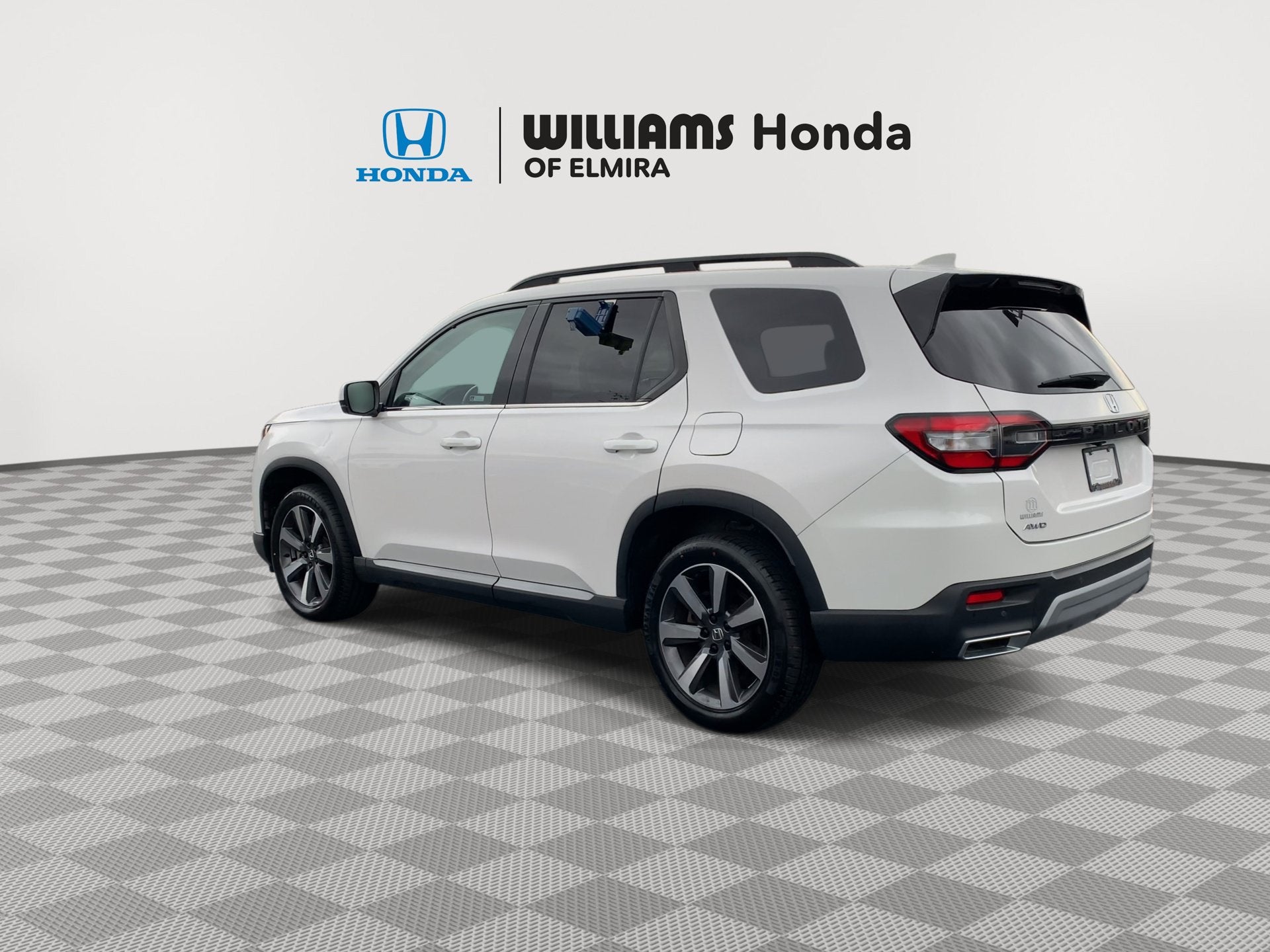 2024 Honda Pilot Touring