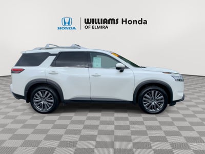 2024 Nissan Pathfinder SL