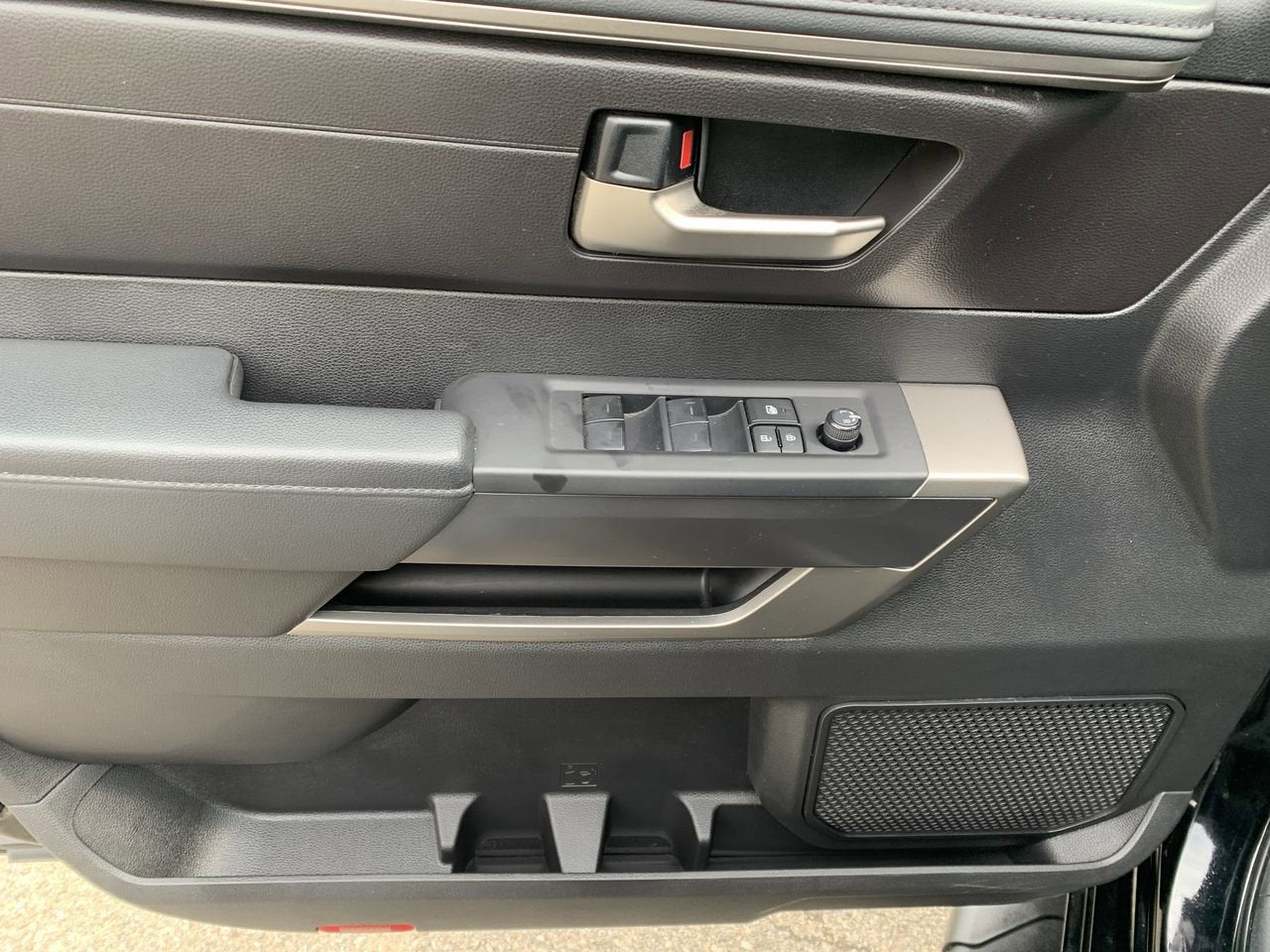 2023 Toyota Tundra 4WD SR5