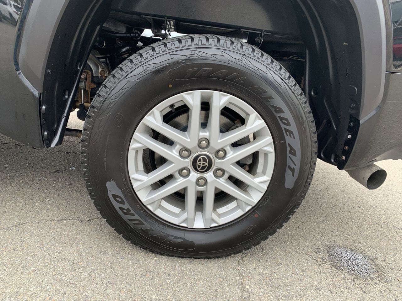 2023 Toyota Tundra 4WD SR5