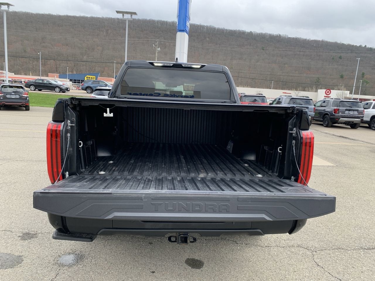 2023 Toyota Tundra 4WD SR5