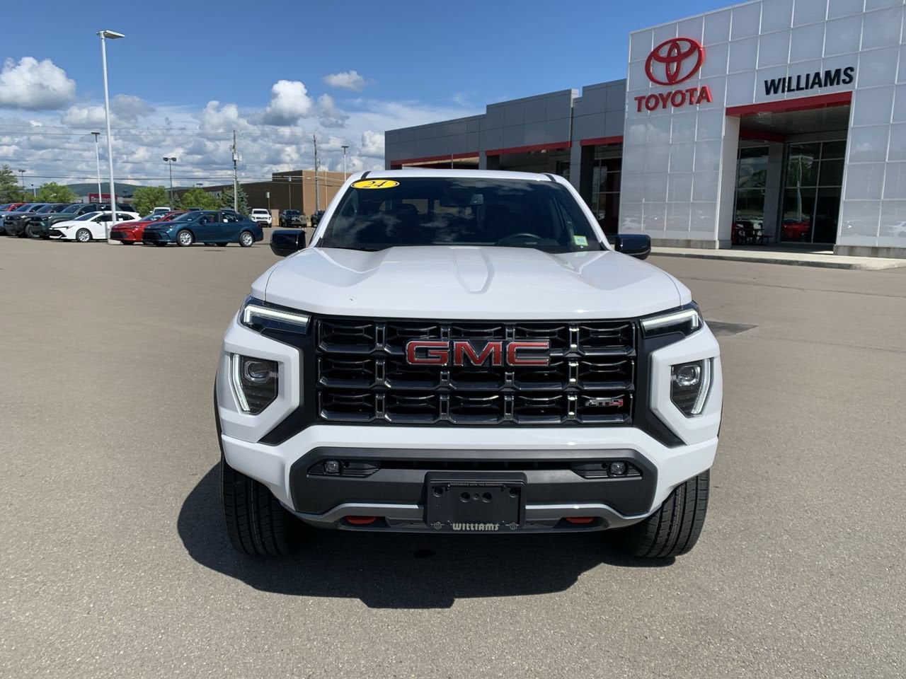 2024 GMC Canyon AT4