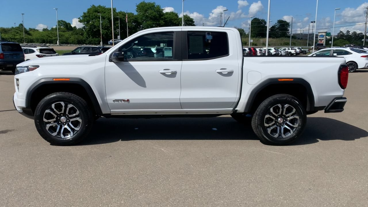 2024 GMC Canyon AT4