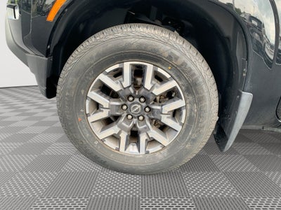 2024 Nissan Frontier SL