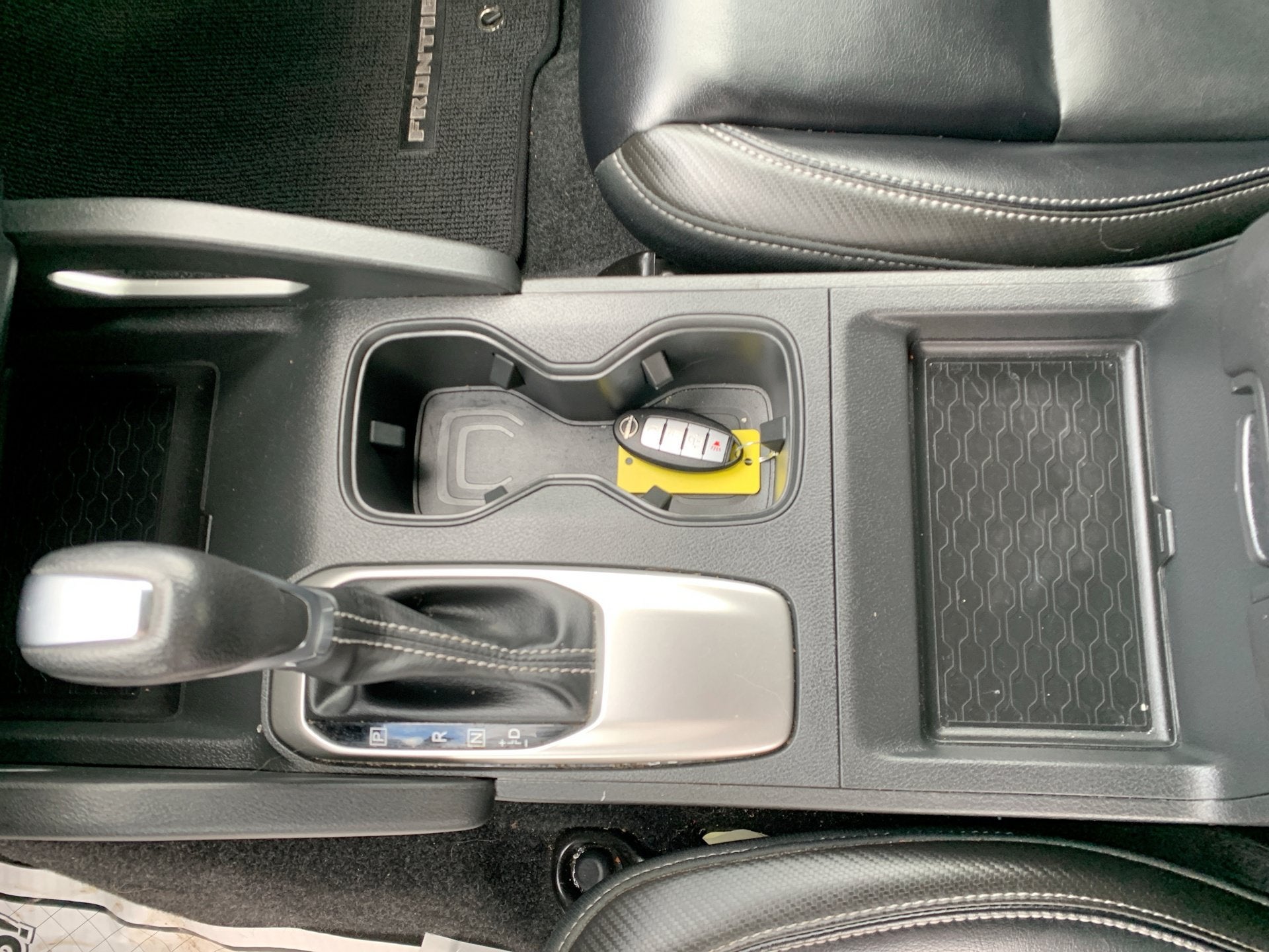 2024 Nissan Frontier SL