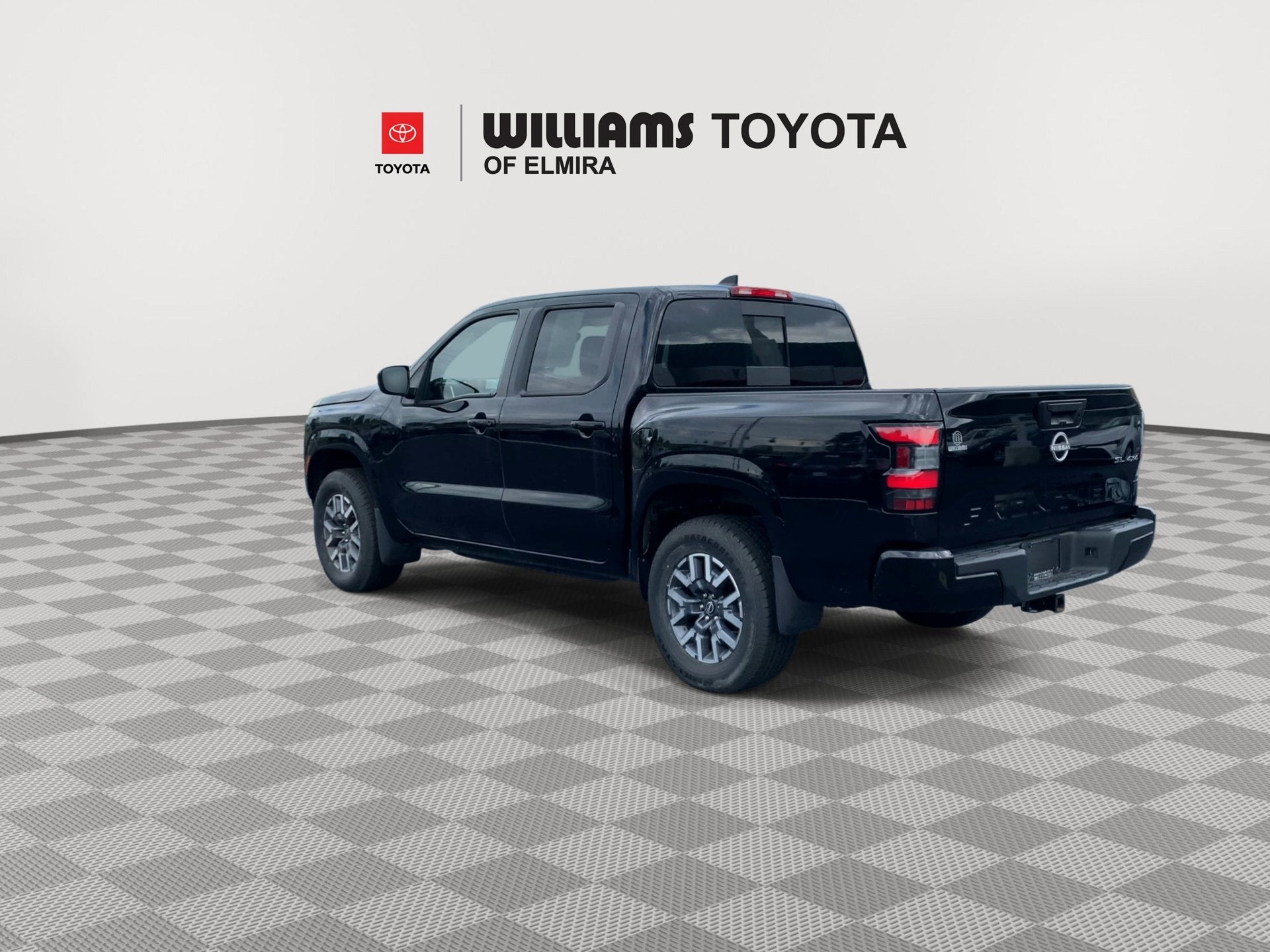 2024 Nissan Frontier SL