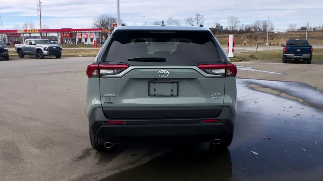2023 Toyota RAV4 XLE Premium