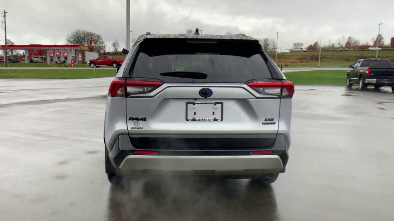 2024 Toyota RAV4 XSE