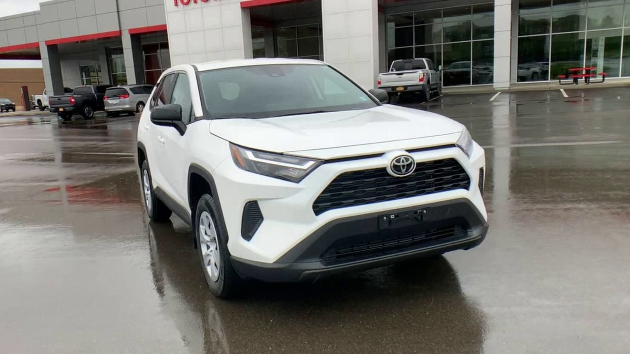 2024 Toyota RAV4 LE