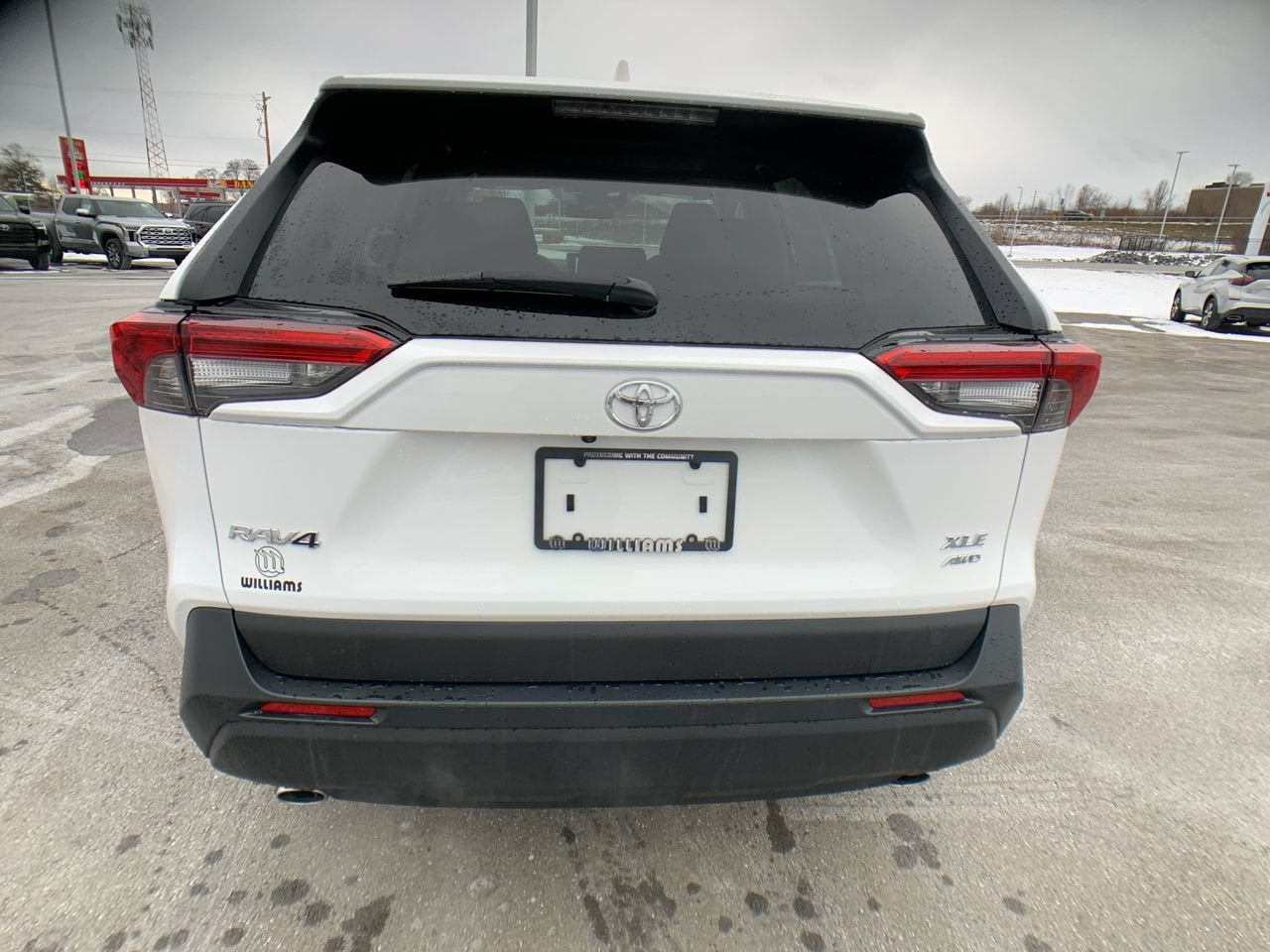 2024 Toyota RAV4 XLE