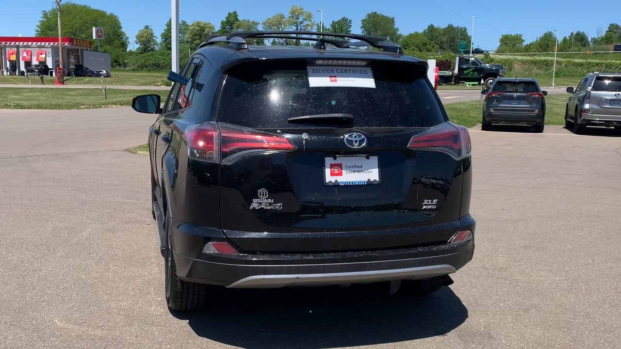 2017 Toyota RAV4 XLE