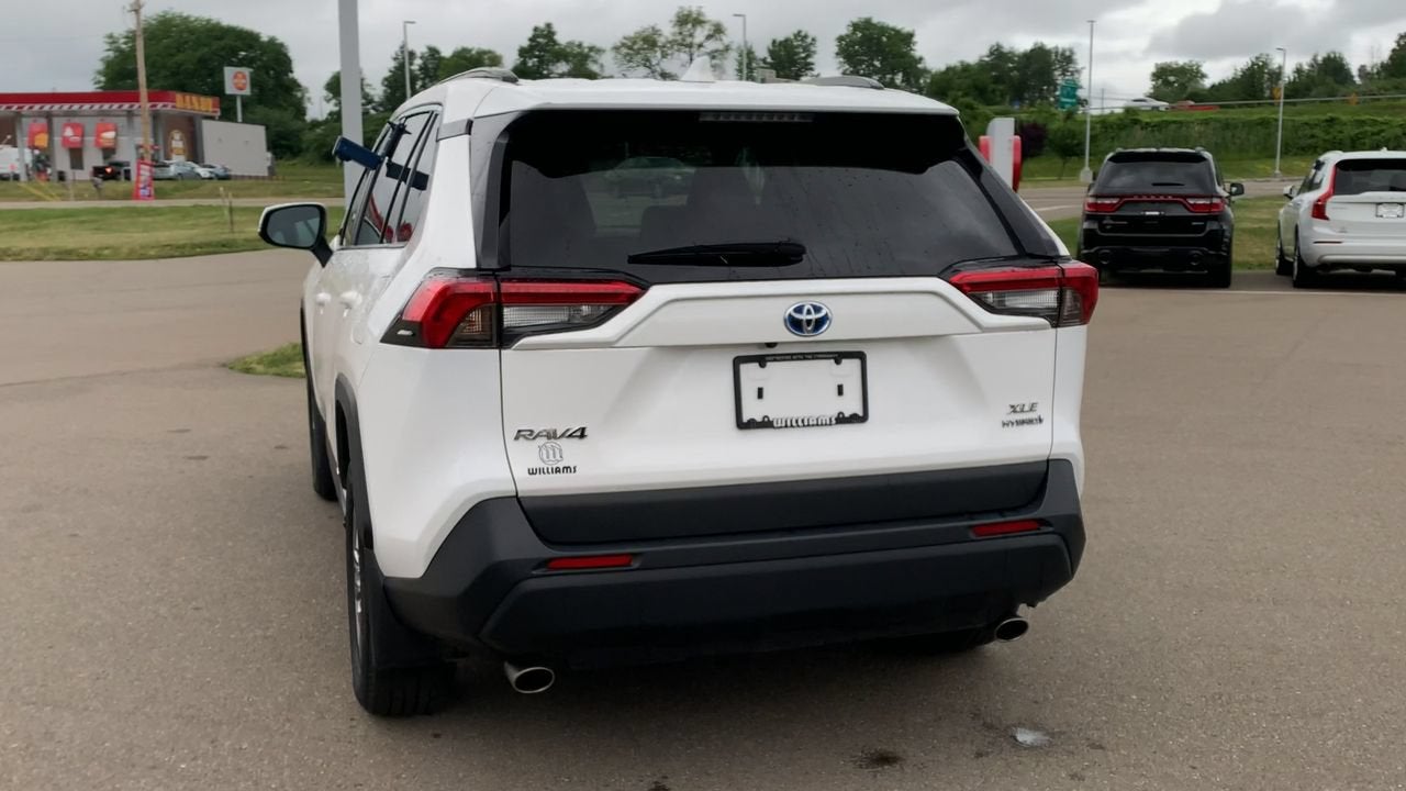 2024 Toyota RAV4 XLE