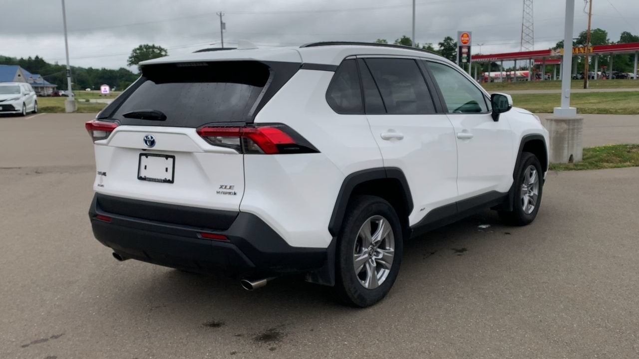 2024 Toyota RAV4 XLE