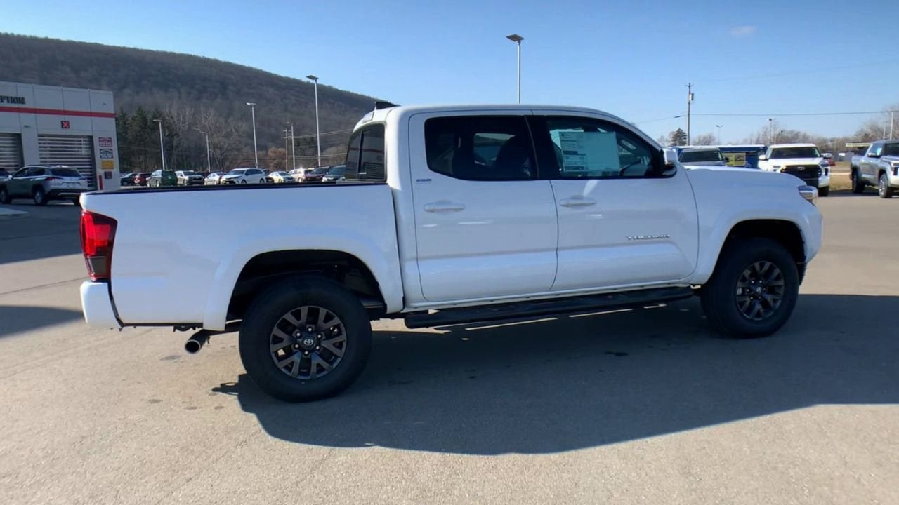 2023 Toyota Tacoma 4WD SR5