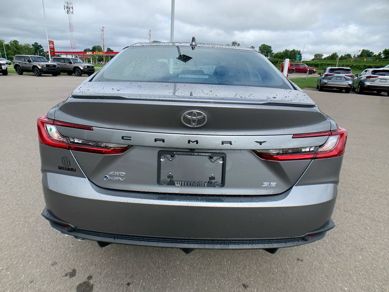 2025 Toyota Camry SE