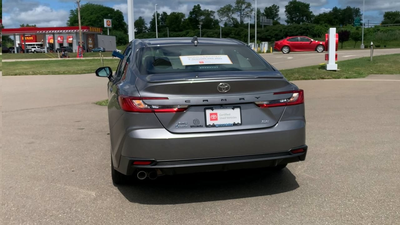 2025 Toyota Camry SE