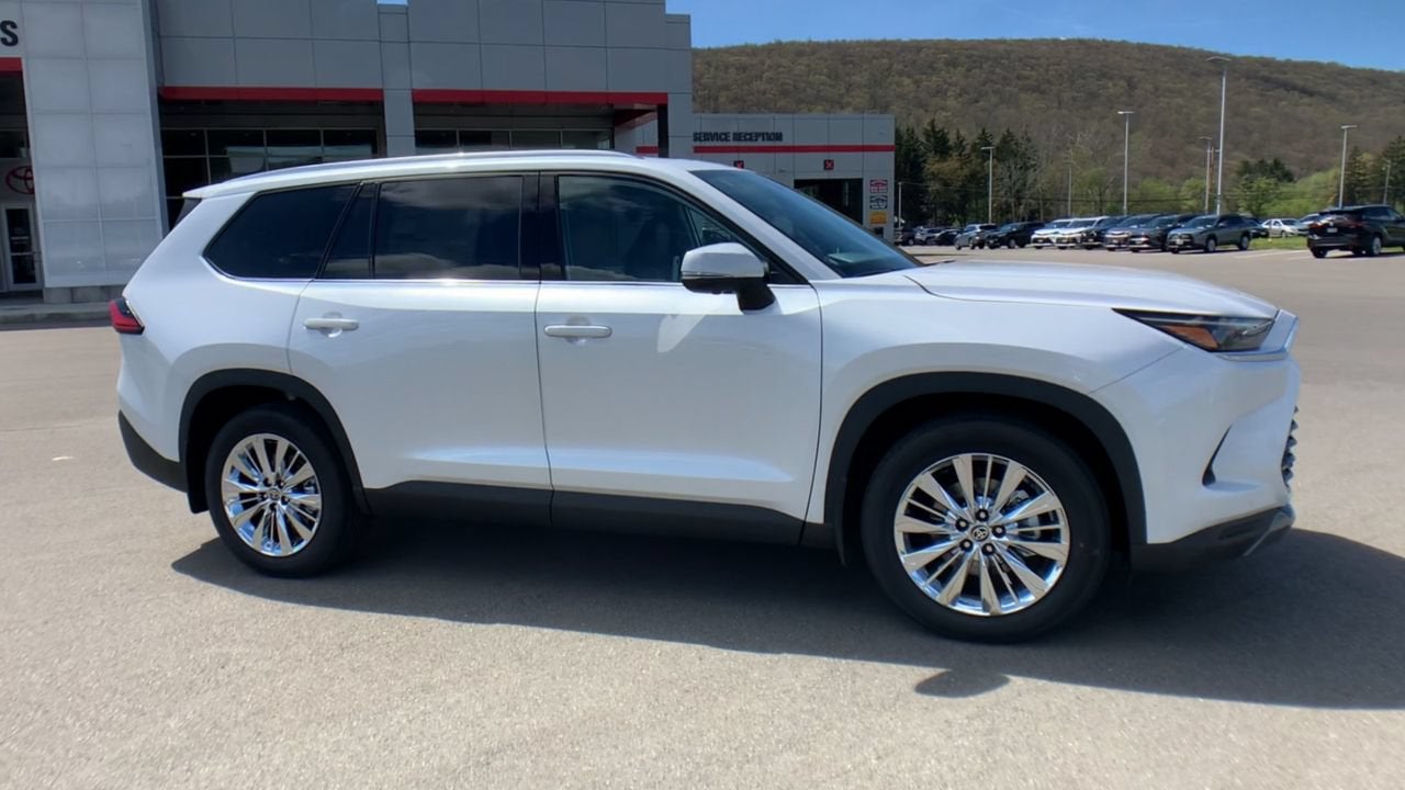 2024 Toyota Grand Highlander Platinum