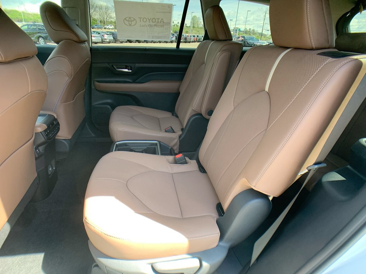 2024 Toyota Grand Highlander Platinum