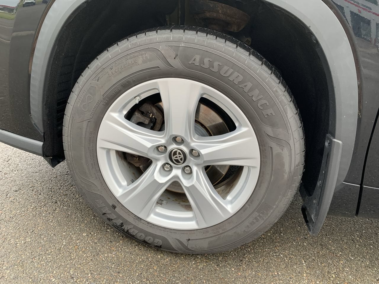 2021 Toyota Highlander LE