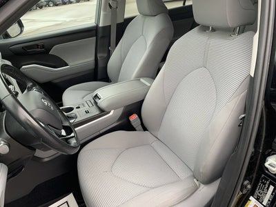 2021 Toyota Highlander LE