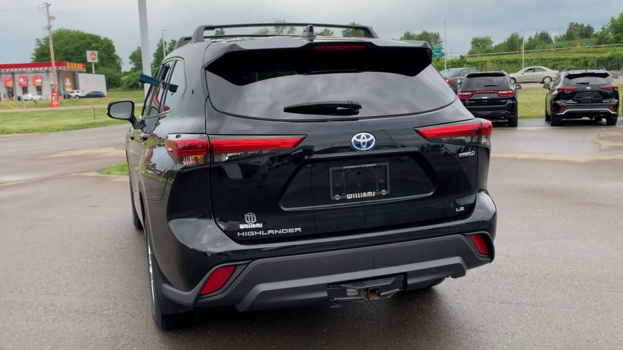 2021 Toyota Highlander LE