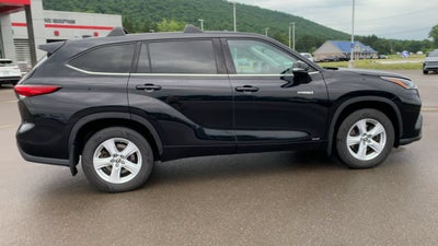 2021 Toyota Highlander LE