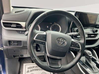 2023 Toyota Highlander LE
